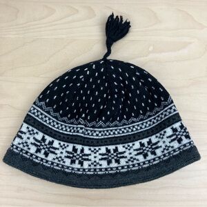 L.L. Bean Winter Beanie Hat Tassel 100% Wool Fair Isle Black Gray White OSFA